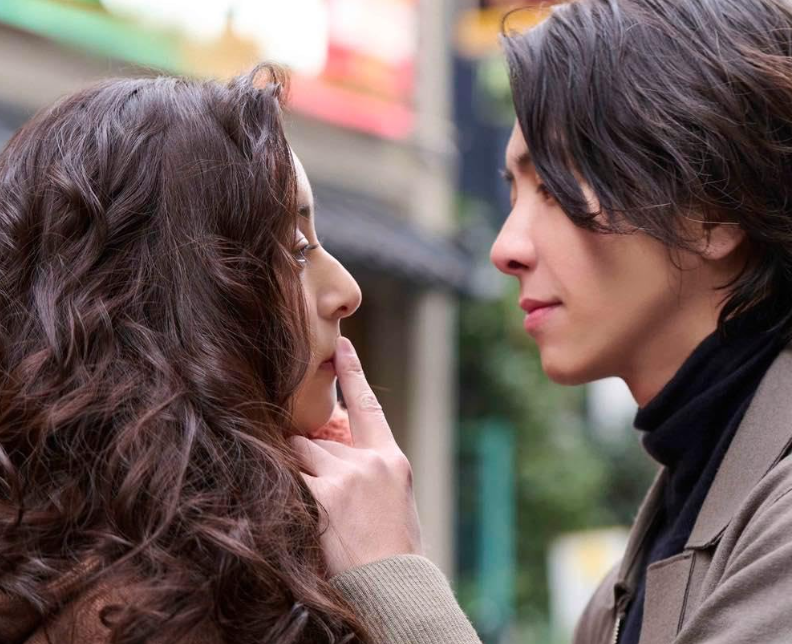 ﻿Review Film See Hear Love (2023): Cinta Tanpa Melihat dan Mendengar