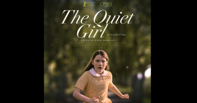 ﻿Sinopsis Film The Quiet Girl (2022): Tinggal Bersama Keluarga Ibu