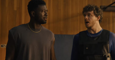 ﻿Review Film White Men Can't Jump (2023): Tim Penipu Bola Basket