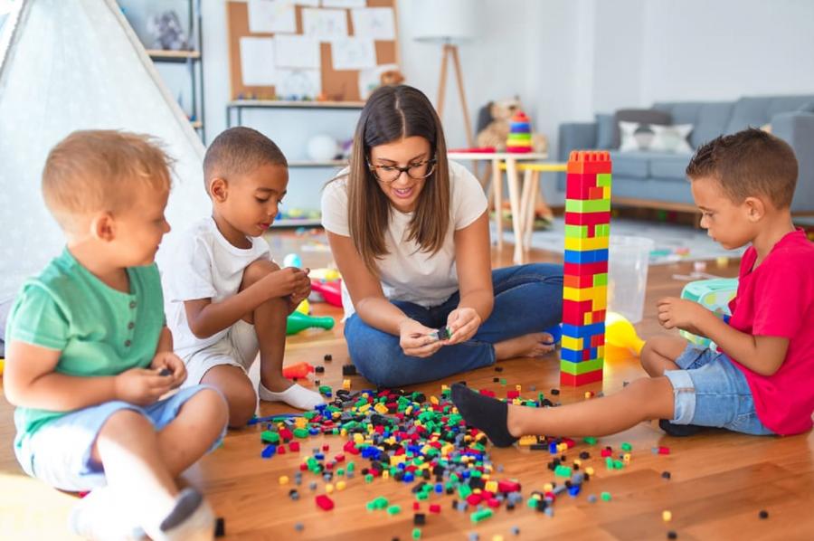 Mengenal Manfaat Play Therapy Untuk Anak