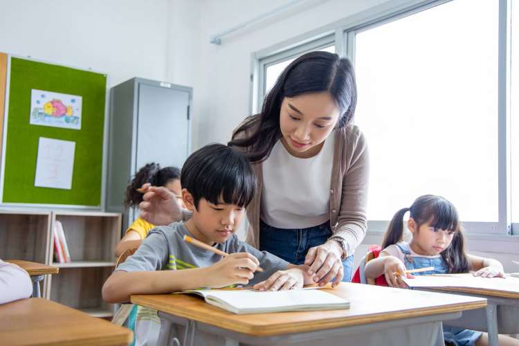 Cara Membuat Surat Panggilan Orang Tua Siswa dengan Benar