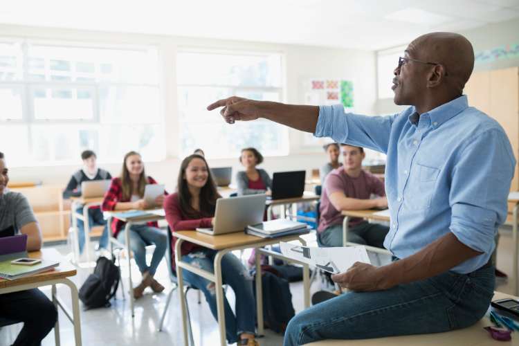 8 Tugas Wali Kelas Menurut Aturan Kemdikbud