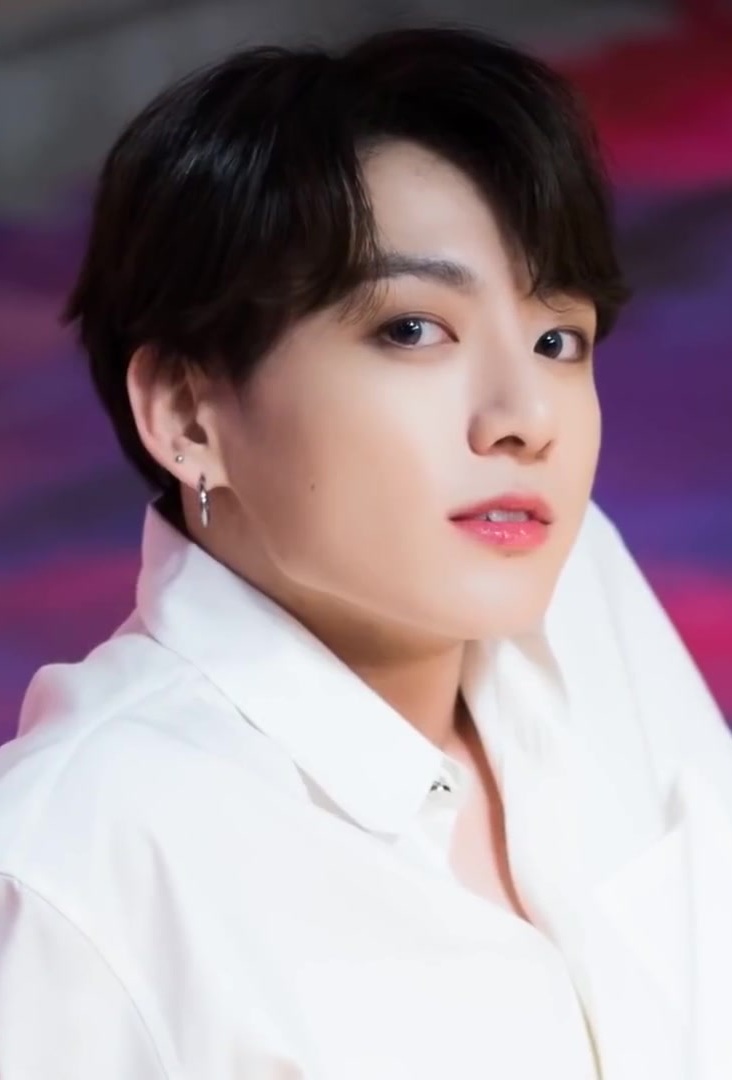 20 Fakta Jungkook BTS, Golden Maknae Sang Gamer Sejati