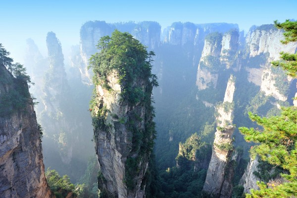 Gunung Avatar: Tempat Syuting Film Avatar di Zhangjiajie