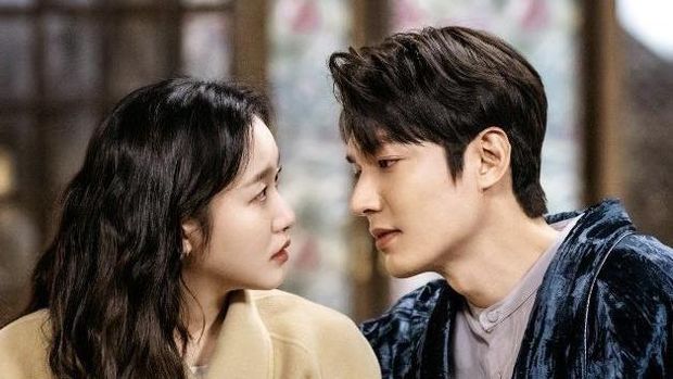 Selain Lee Min Ho, Inilah Aktor Tampan punya Hubungan Dekat dengan Kim Go Eun