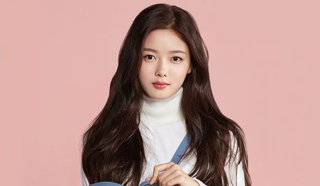 Biodata dan 20 Daftar Drama Kim Yoo-jung, Pemeran Jung Saet Byeol di Backstreet Rookie