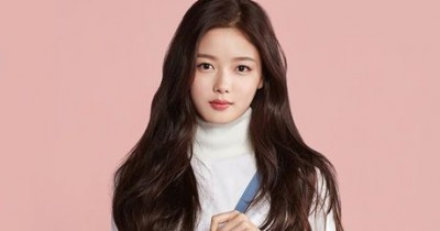 Biodata dan 20 Daftar Drama Kim Yoo-jung, Pemeran Jung Saet Byeol di Backstreet Rookie