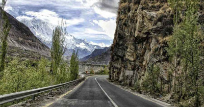 Karakoram Highway: Jalan Tebing Paling Berbahaya di Dunia