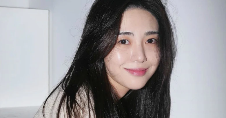 Mina Eks AOA sebut Jimin hingga CEO FNC Entertainment sebagai 'Sampah'