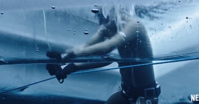 Sinopsis Film Hold Your Breath: The Ice Dive (2022): Dokumenter Johanna Nordblad