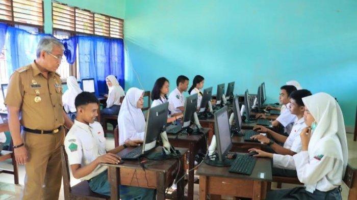 Ujian Nasional 2020 Ditiadakan, UNBK Trending di Twitter, Meme Lucu Bermunculan