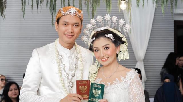 Pernikahan Anak Feni Rose Ditunda Resepsinya karena Virus Corona