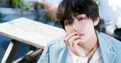 8 Foto V BTS Keren, Kim Taehyung yang Bisa Dijadikan Wallpaper