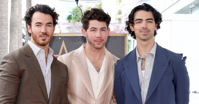 Lirik Lagu Jonas Brothers - Wings dan Terjemahan