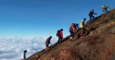 8 Fakta Pendaki Gunung Berada Dekat dengan Kematian