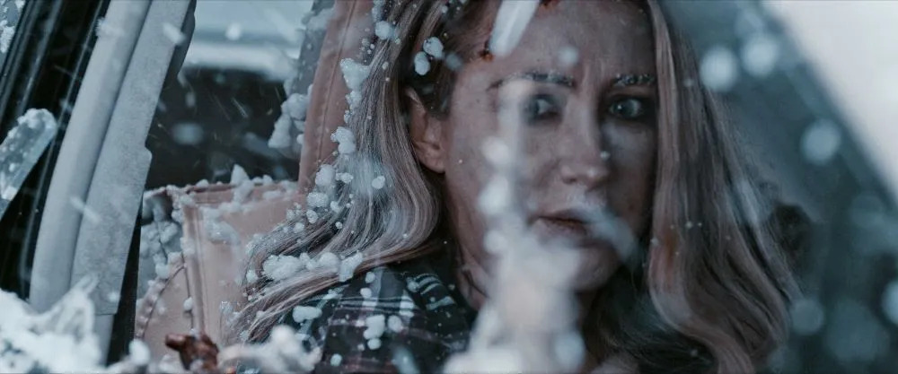 ﻿Sinopsis Film Frost (2023): Terdampat di Lereng Gunung Bersalju