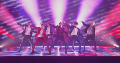 BTS Performance 'Boy With Luv' di Acara Tokopedia yang Disiarkan di SCTV