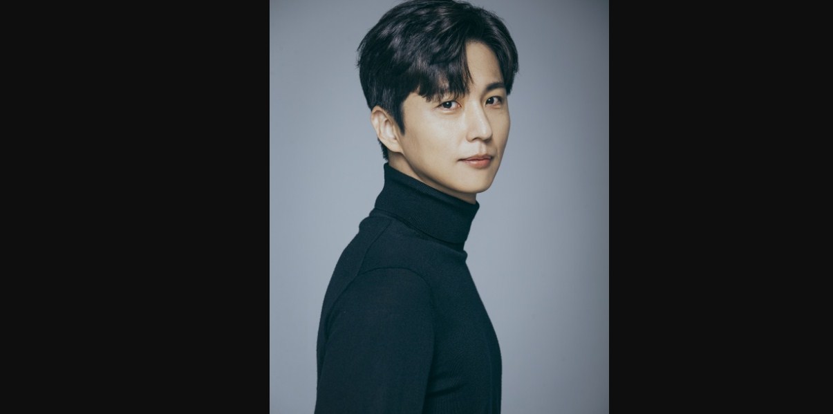 Profil Shin Dong-Wook, Pemeran Sosok Lee Gang-Jae di Drakor Woori The Virgin