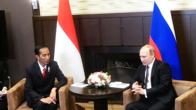 6 Fakta Penilangan Presiden Rusia yang Dibandingkan dengan Jokowi