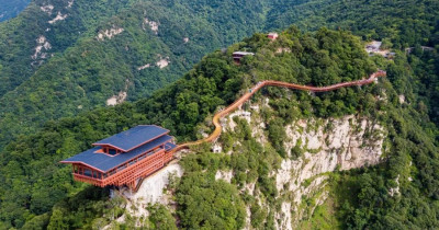 Gunung Shaohua: Jalur Kaca ke Pegunungan, Yang Takut Ketinggian Dilarang Ikut