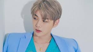 Agama Kang Daniel, Eks WANNA ONE yang Masih Eksis Hingga Kini