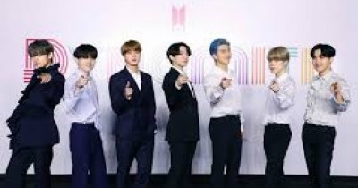 Potret Foto 7 Anggota BTS di Press Conference 'BTS Dynamite' Comeback