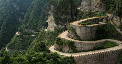 Tianmen Road: Jalanan Berkelok yang Justru jadi Favorit Pesepeda