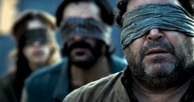 Bahas Film Bird Box Barcelona (2023): Gak Sabar Banget Pengen Nonton