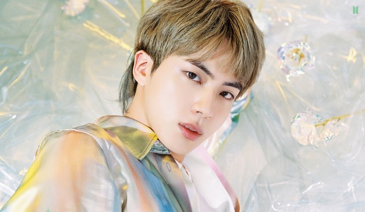 Jin BTS  Menang Penghargaan Wajah Paling Sempurna di Dunia