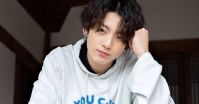 Foto Diduga Jungkook Minum Susu, Indomilk Banana Blast UHT Milk Ludes Terjual di Tokopedia