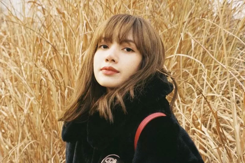 Ayah Kandung Lisa Blackpink / Sedang Ultah, Lihat Pesona Lisa Blackpink Saat Pamer Kaki ... - Maybe you would like to learn more about one of these?