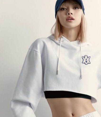 Lisa BLACKPINK