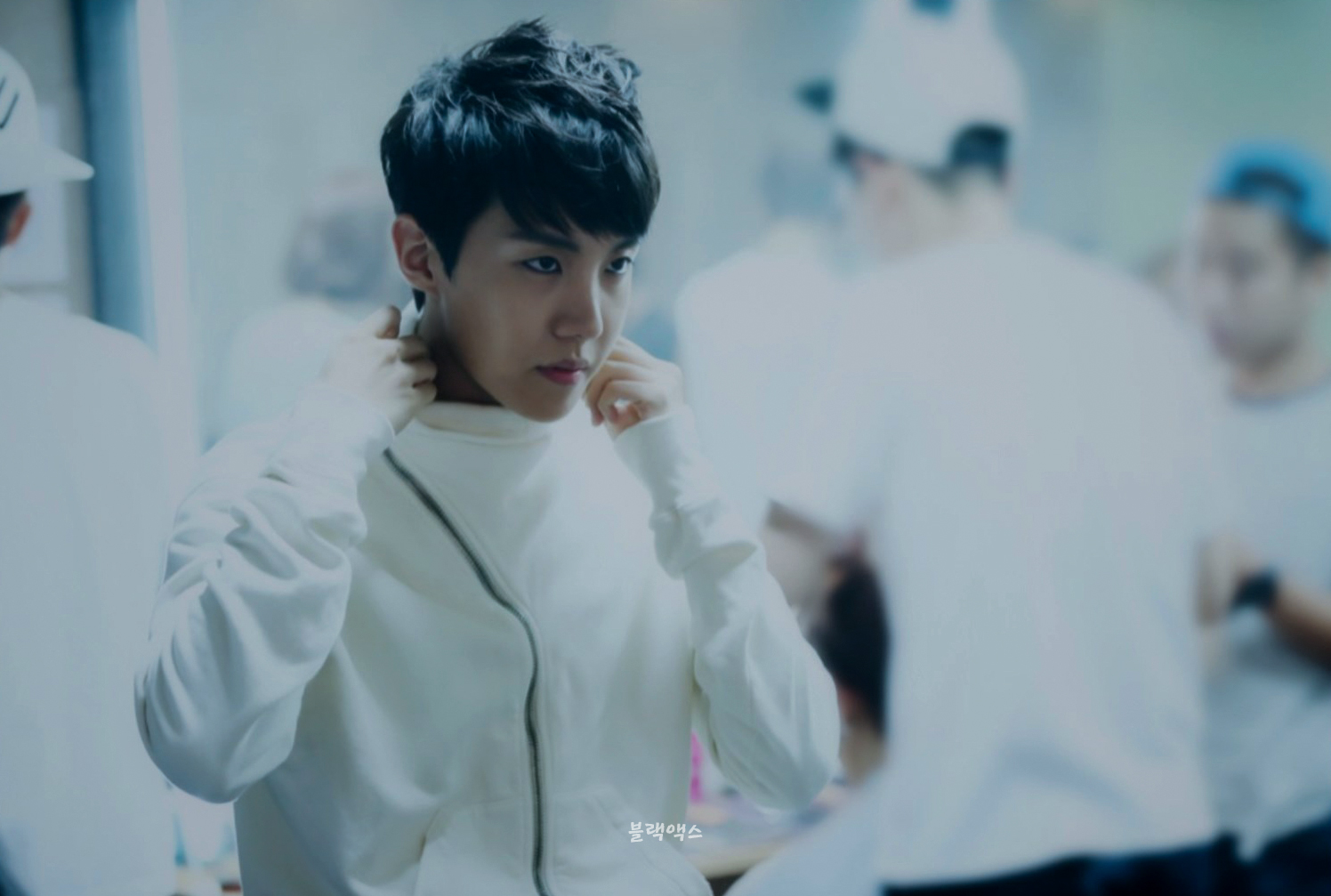 Foto-foto BTS Exhibition MOTS ON:E