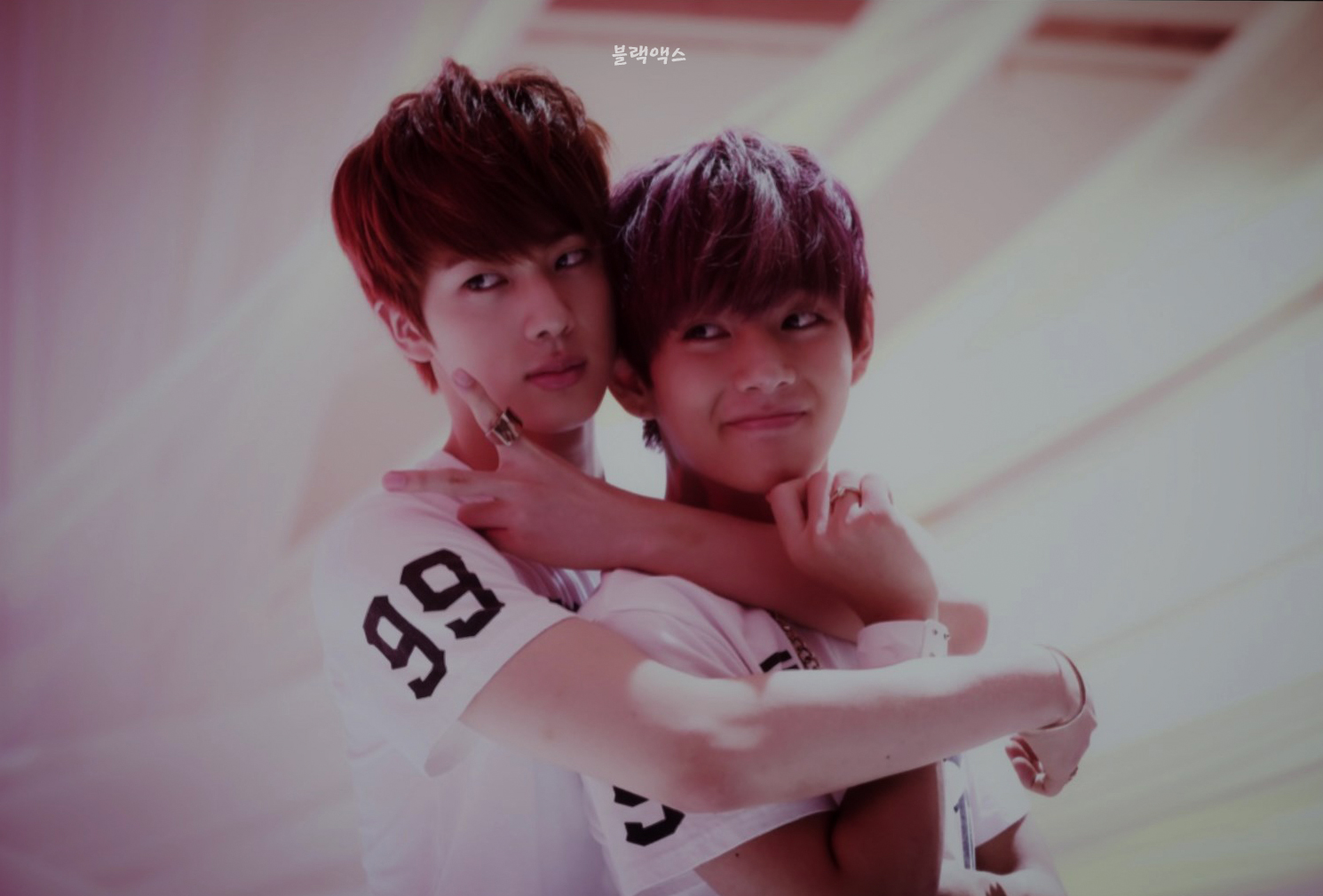 Foto-foto BTS Exhibition MOTS ON:E