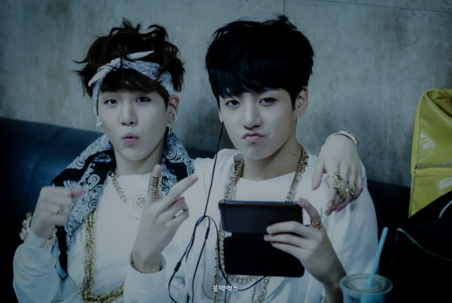 Foto-foto BTS Exhibition MOTS ON:E