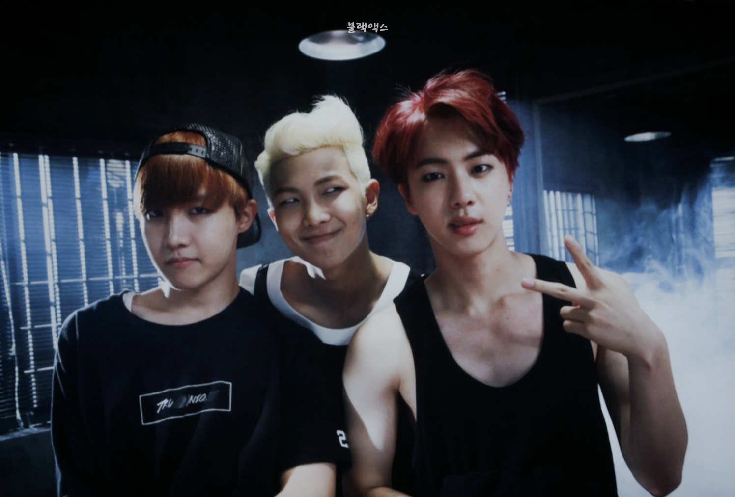 Foto-foto BTS Exhibition MOTS ON:E