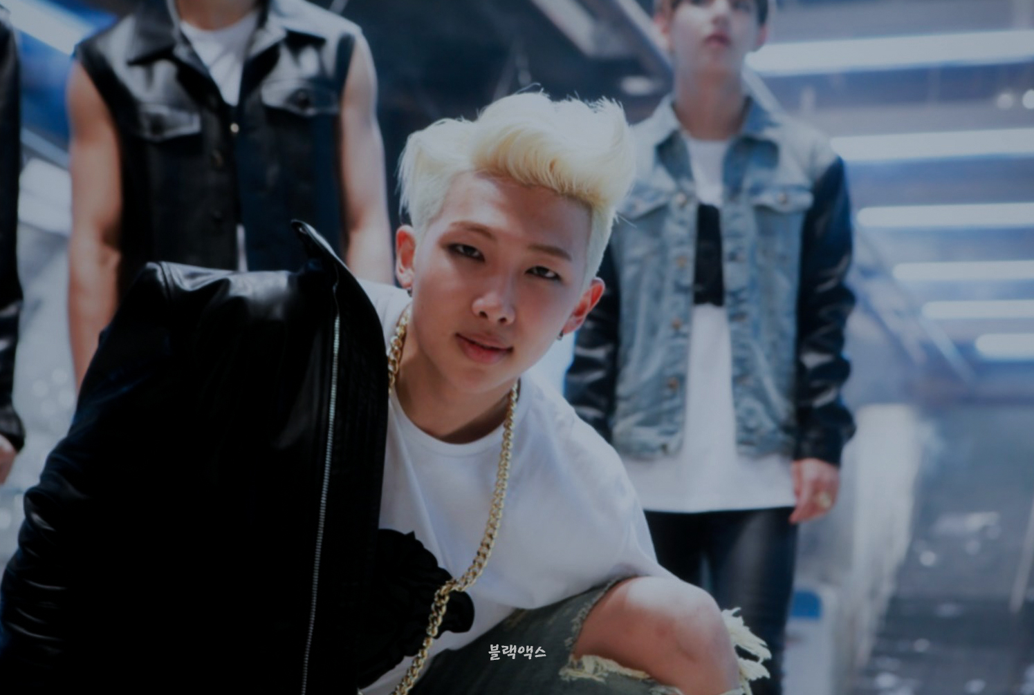 Foto-foto BTS Exhibition MOTS ON:E