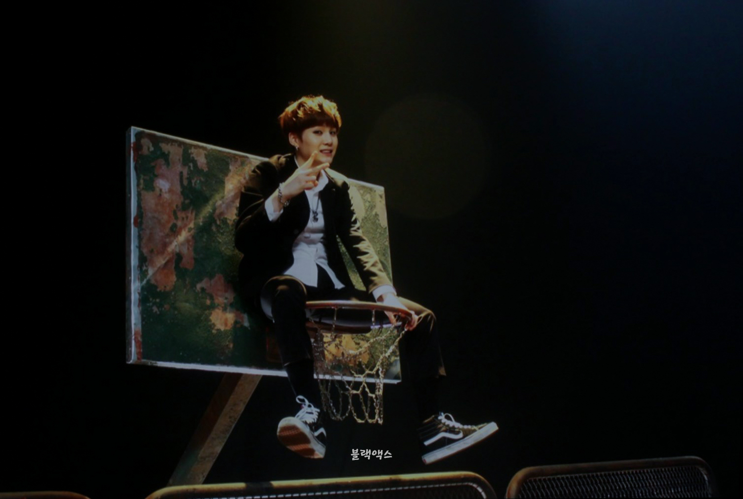 Foto-foto BTS Exhibition MOTS ON:E